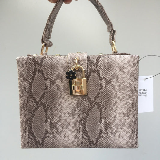 Snake Print Leather Bag For Ladies In European And American Style