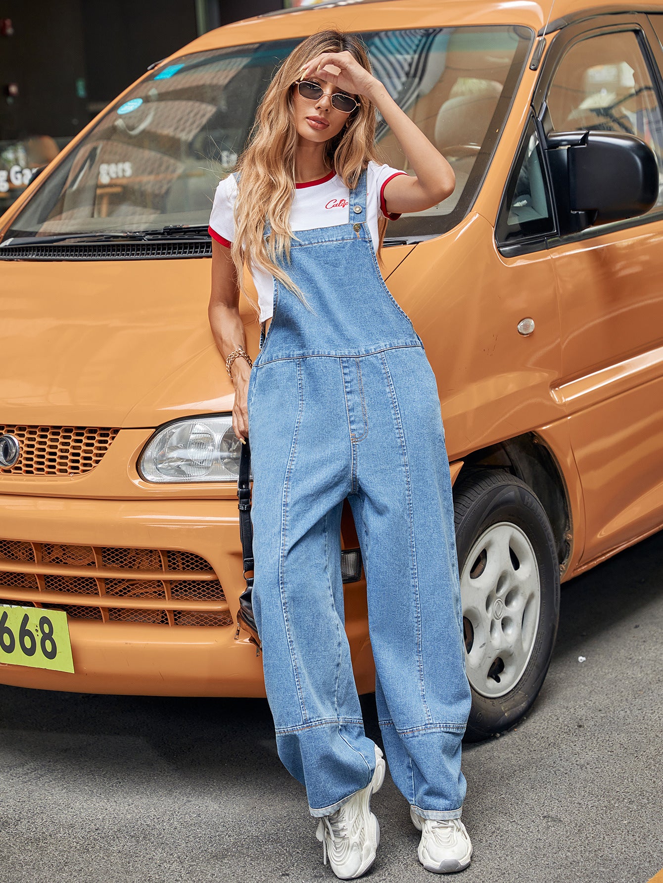 Lässiger, lockerer Denim-Overall für Damen in einem Stück