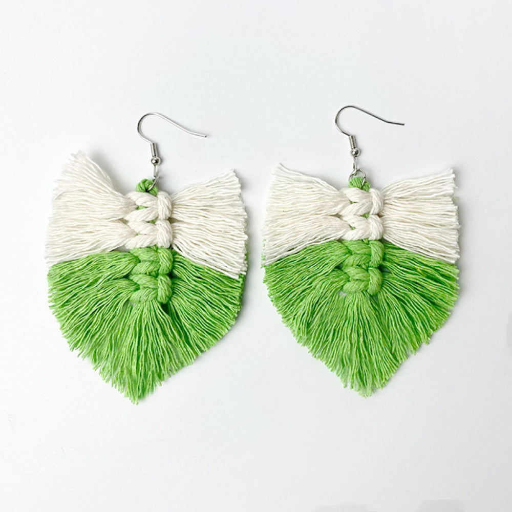 Pendientes colgantes con detalle de flecos