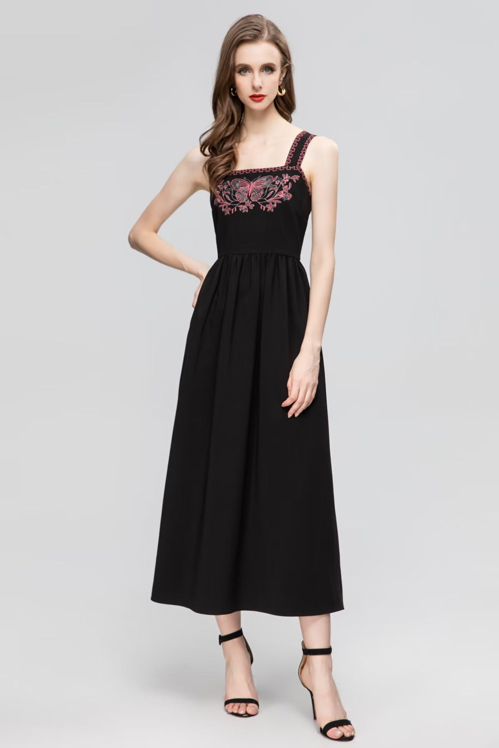 Heavy Industry Butterfly Positioning Embroidered Black Waist Dress Suspender Skirt