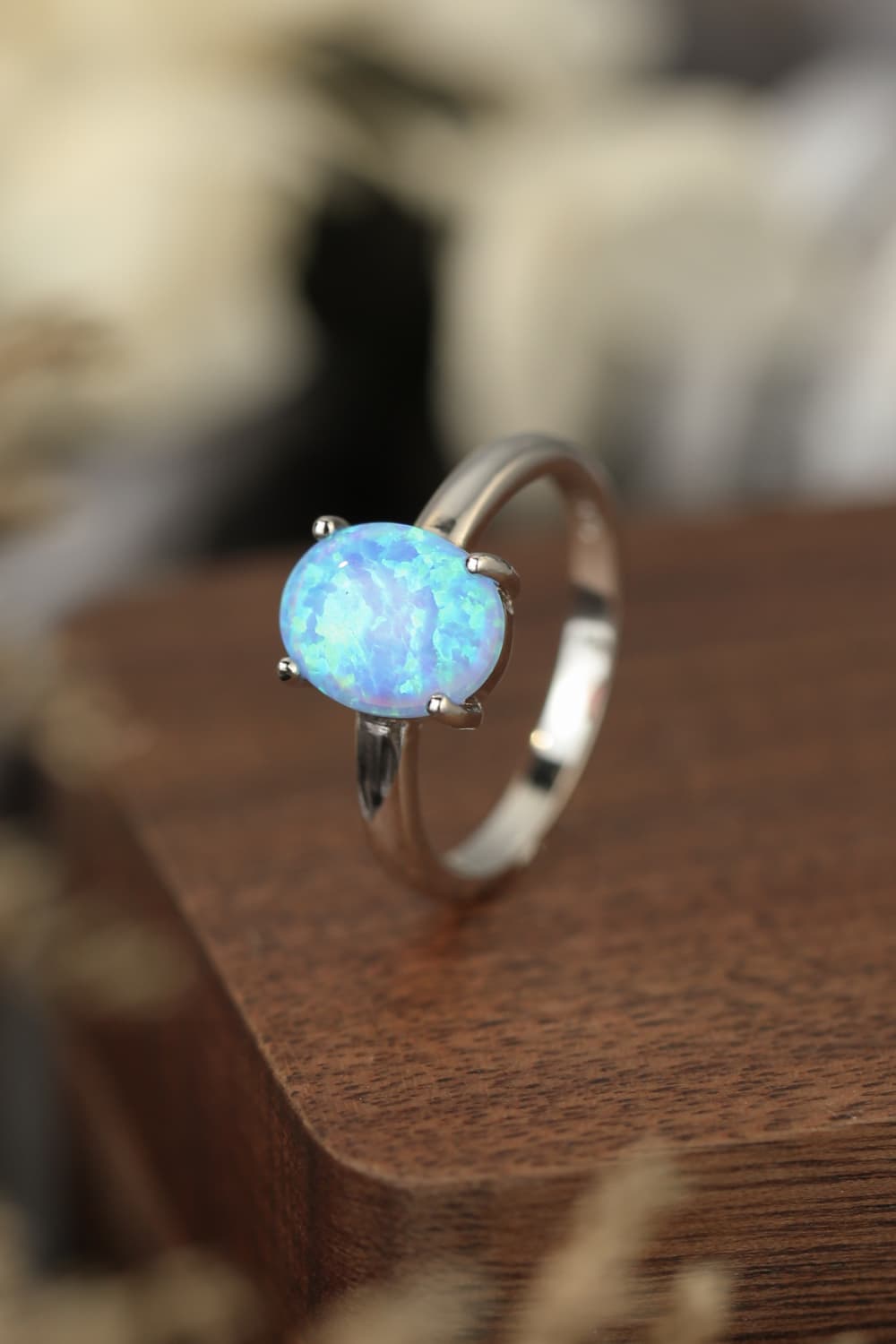 Opal-Solitärring aus 925er-Sterlingsilber