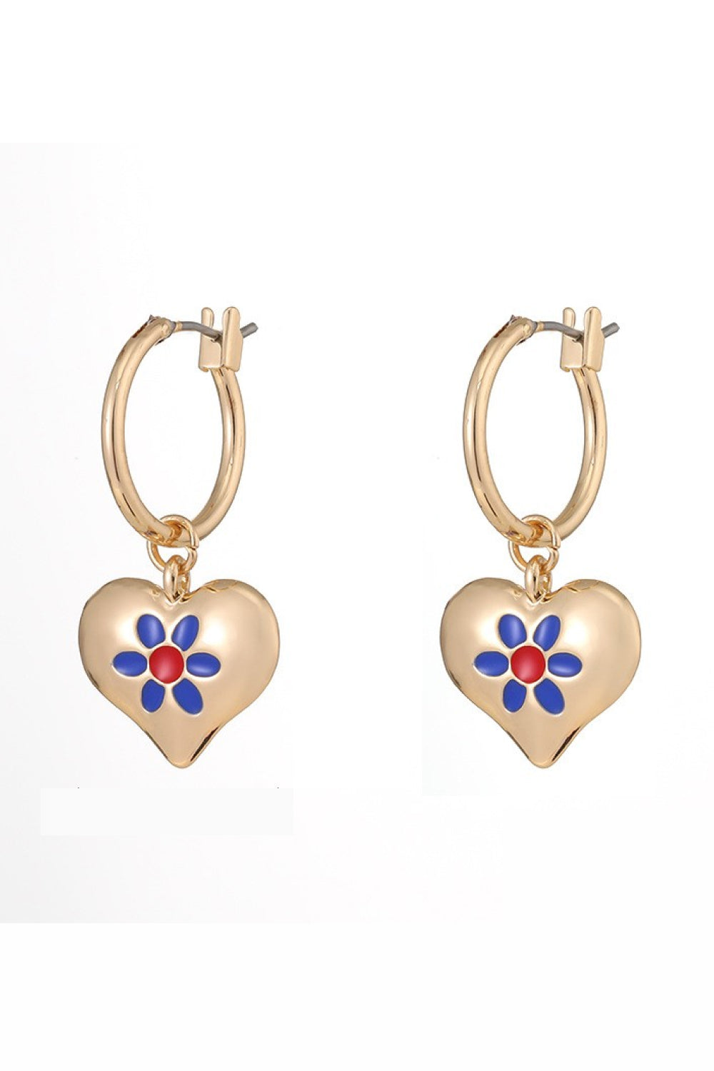 Pendientes colgantes con forma de corazón de cobre en contraste