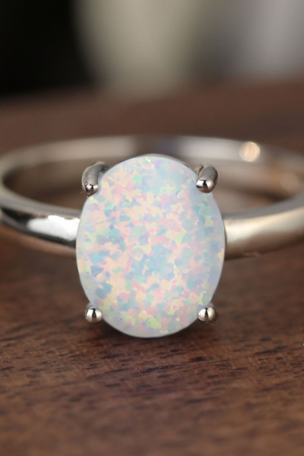 Opal-Solitärring aus 925er-Sterlingsilber