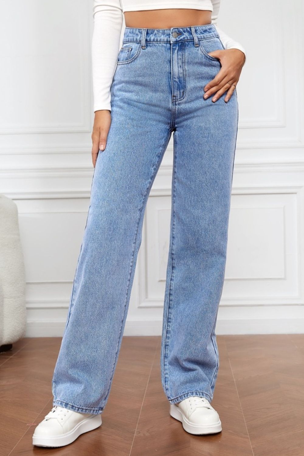 Gerade Jeans mit hoher Taille