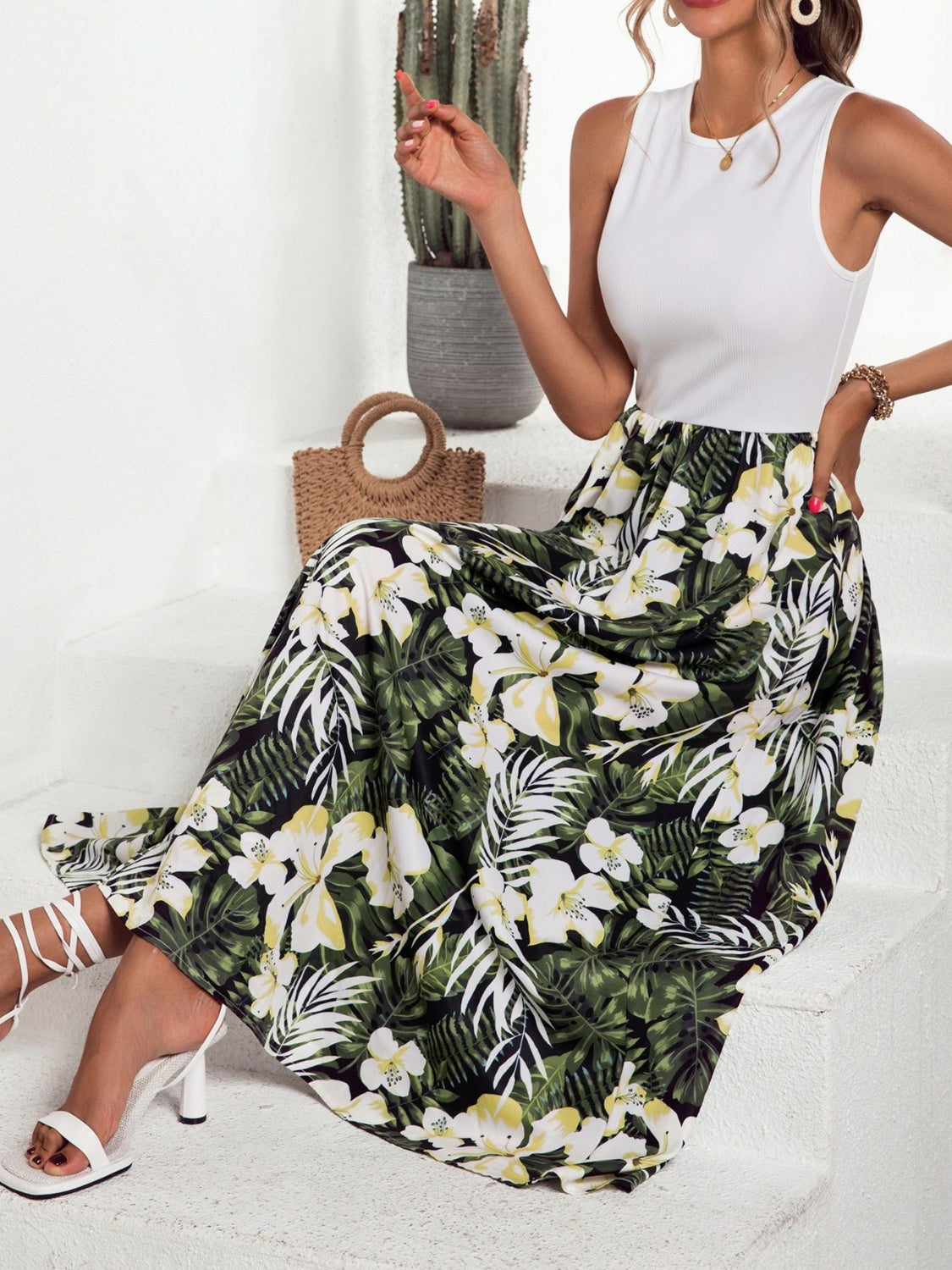 Printed Round Neck Sleeveless Dress